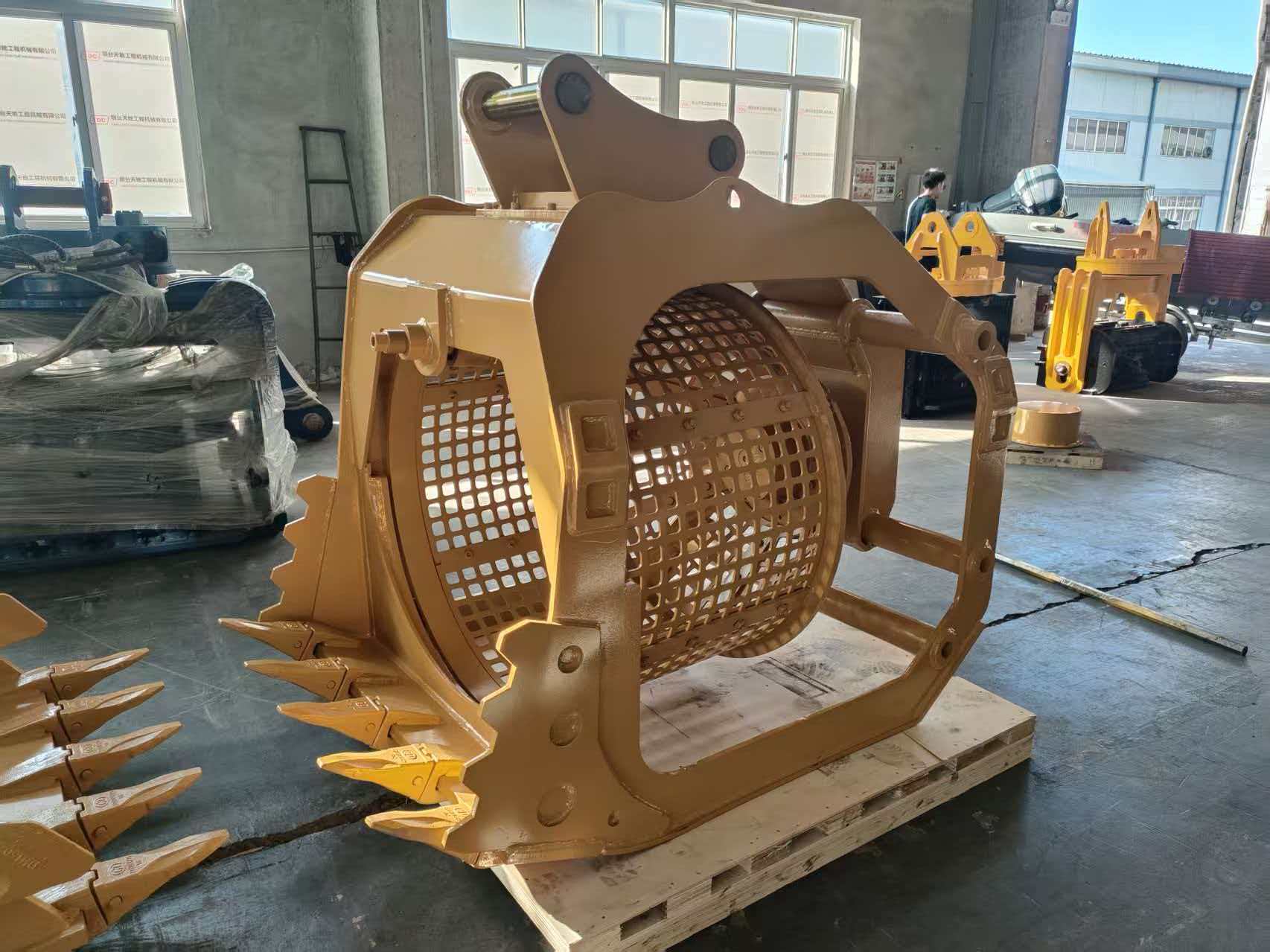 Excavator Accessories Screening Buckets for Excavator Rotary Screen Bucket 360 Degree Excavator Bucket