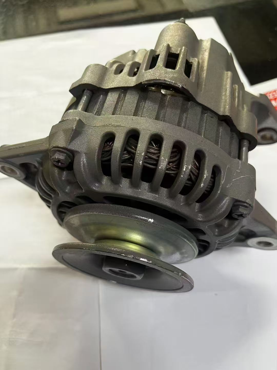 12V A3TG2881 ZJ10-18-300B ZJ ZJ1018300B 0986JR1326 Car Alternator for MAZDA Verisa ZY-VE