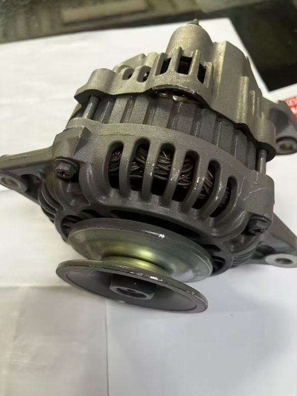 Construction Machinery Parts A7TA77 E305 12V 60A Alternator Generator Parts