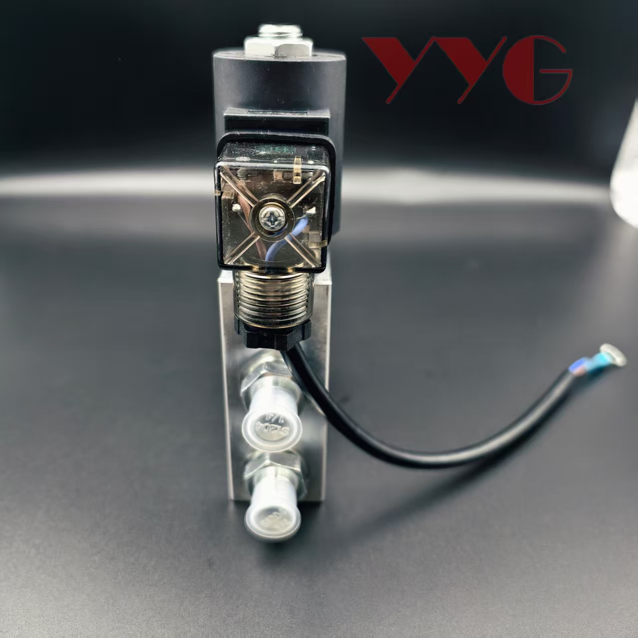 Quick Connector Solenoid Valve for Excavator Construction Machinery Parts Quick Change Solenoid Valve 12-24V