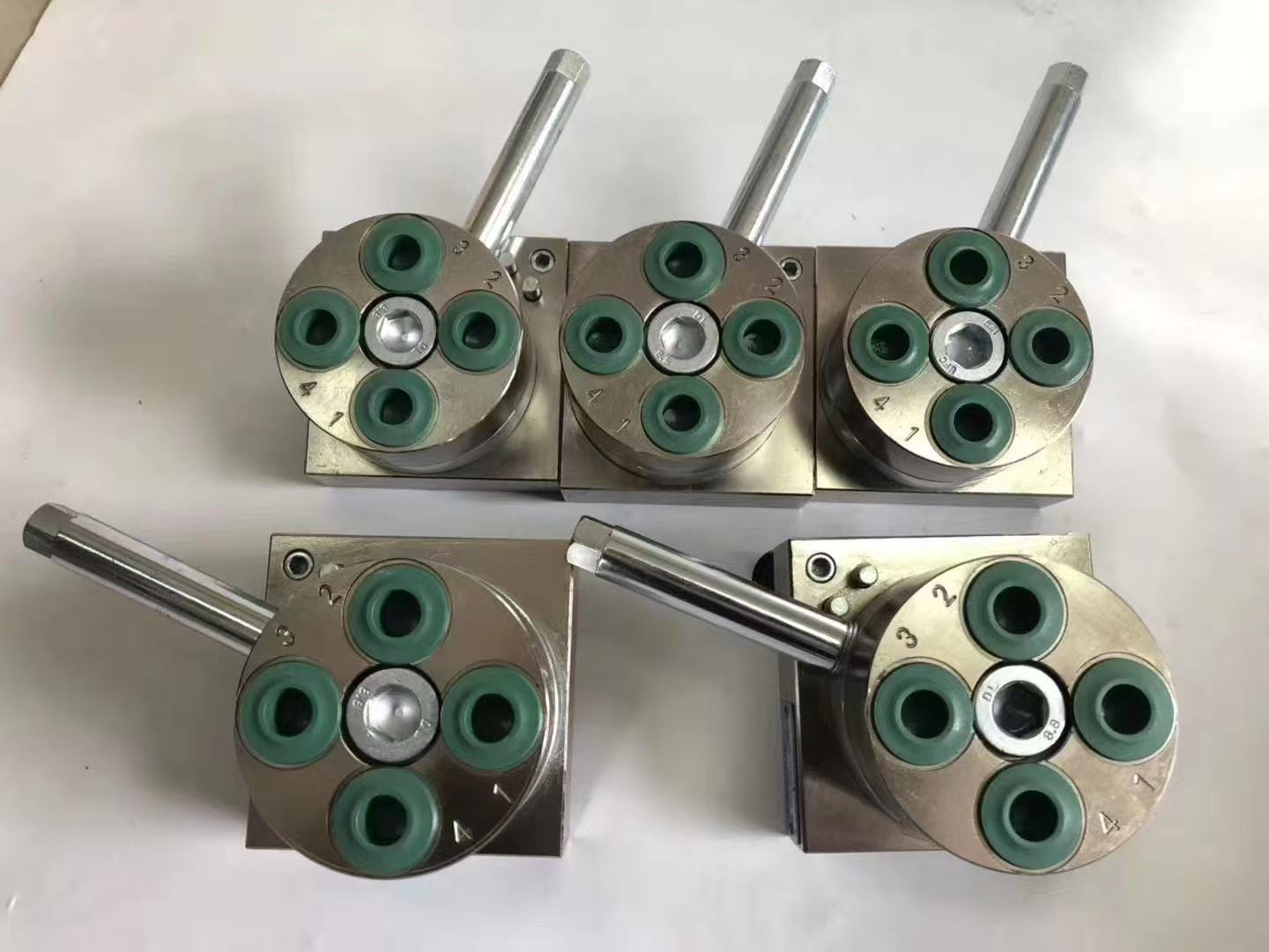 New Excavator Directional Reversing Valve for Construction for Forehand Backhand Repair Building Material Machinery Retail Shops