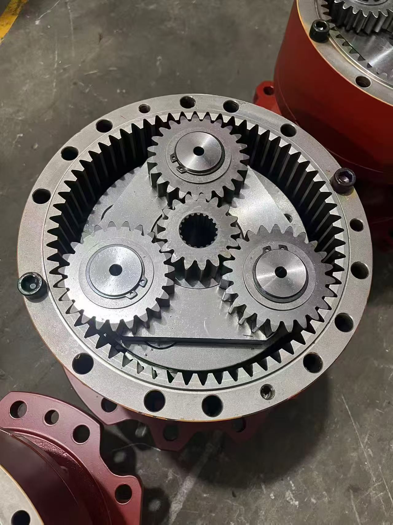 Sales Good Quality Sany Excavator Parts Sany CLG922 LG240 SY245 SY215C-8 Planetary Swing Gearbox