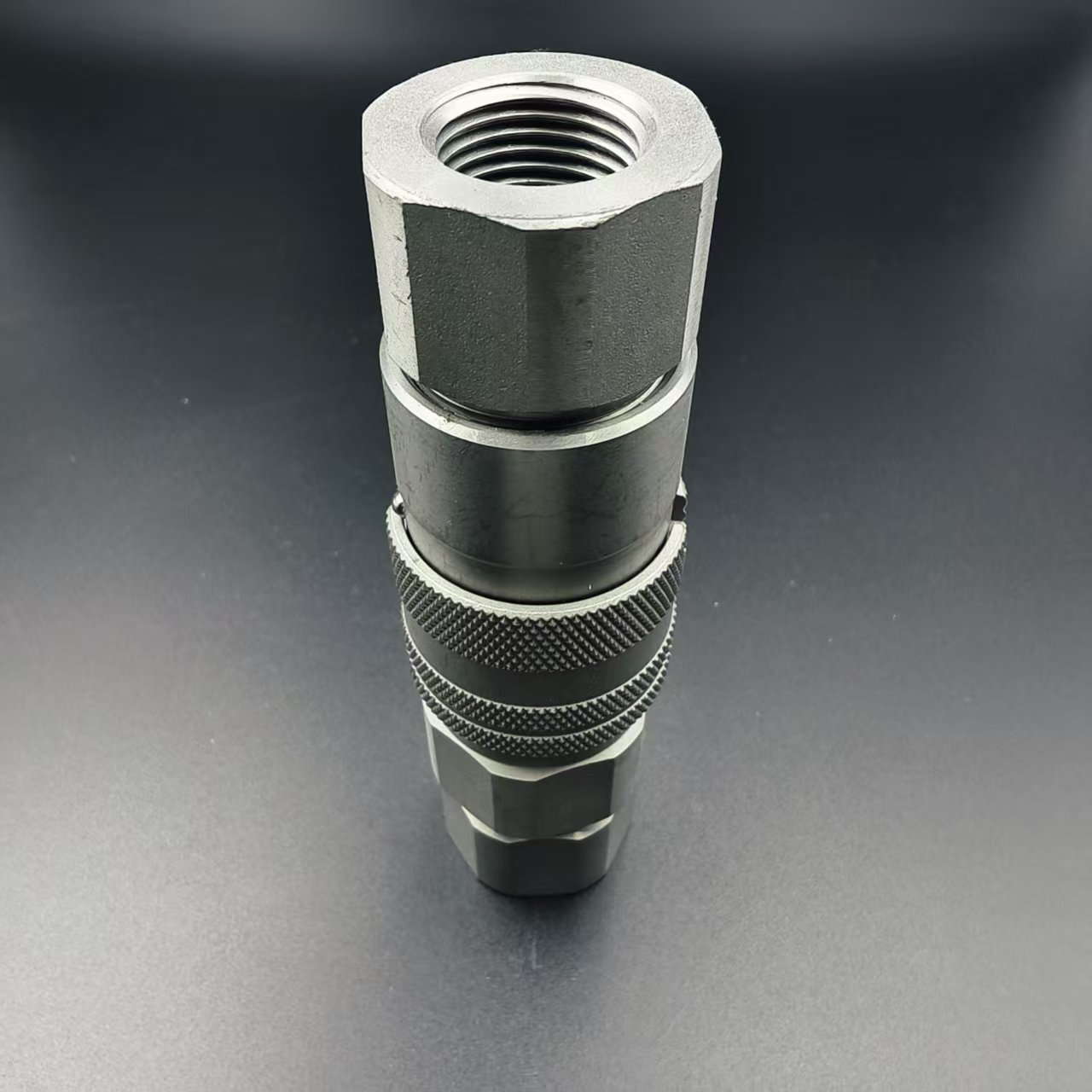 Flat Face Quick Coupler New Condition Leak-Free Hydraulic Connection