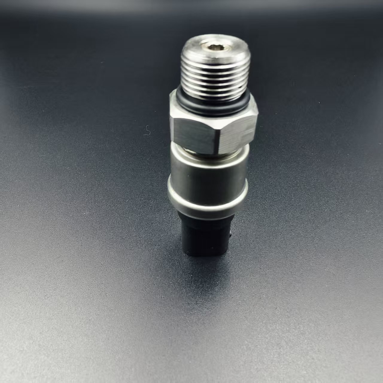 SK200-6E Excavator Parts High Pressure Sensor LC52S00012P1 Stainless Steel