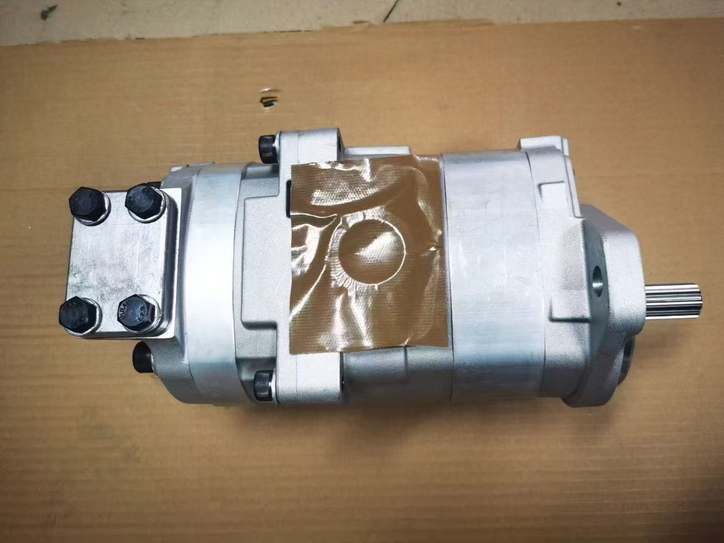 705-51-20370 High Quality Double Pump D65E-12 705-51-20370 Hydraulic Gear Pump D85ESS-2 Gear Pumps 705-51-20370
