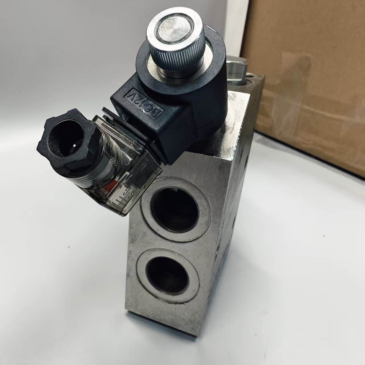 High 37mm Inner Diameter 13mm DC Solenoid Valve Coil 12V 24V Construction Machinery Parts