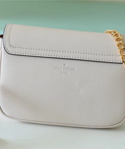 20% Louis Vuitton Lockme Tender White For Women, Women’s Handbags, Shoulder And Crossbody Bags 7.5in/19cm