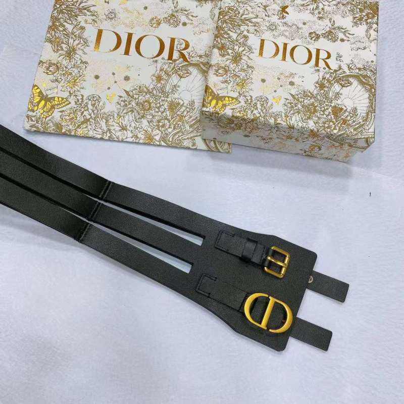 Dior 23's new waist cover is elegant and classic, with a Baroque style, showcasing Dior's extraordinary craftsmanship