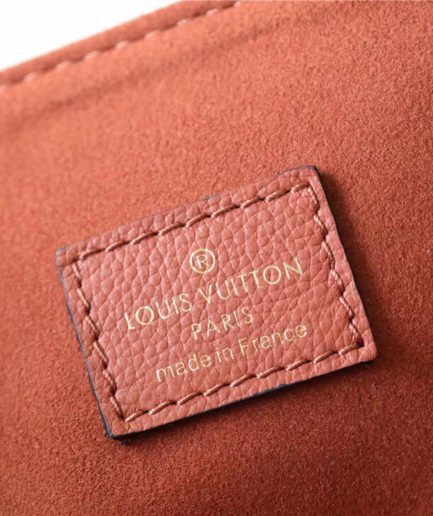 Louis Vuitton Lockme Shopper Grain Chataigne Brown For Women, Women’s Handbags, Shoulder And Crossbody Bags 10.4in/26.5cm LV M58927