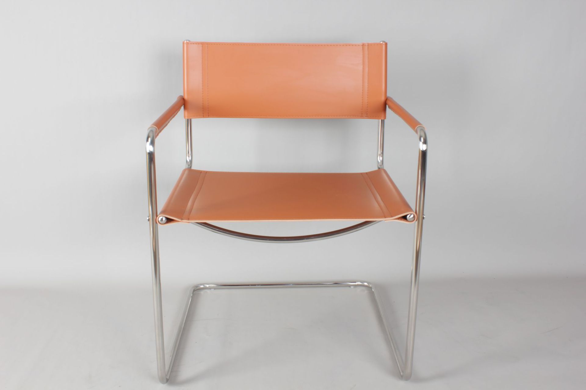 Accent chair
