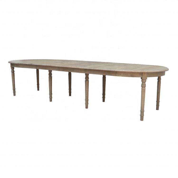 Extendable wooden table