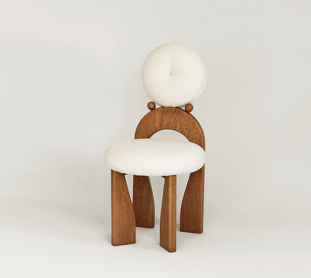 Ear Ring Chair