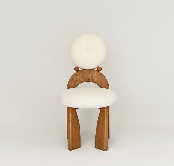 Ear Ring Chair