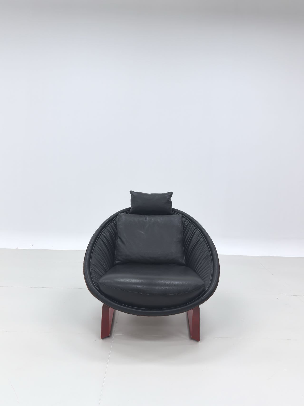 Luxury accent chair