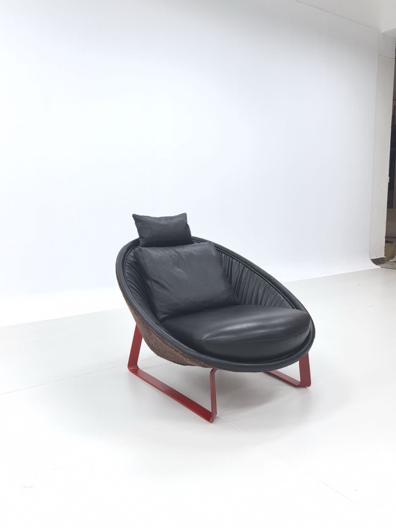 Luxury accent chair