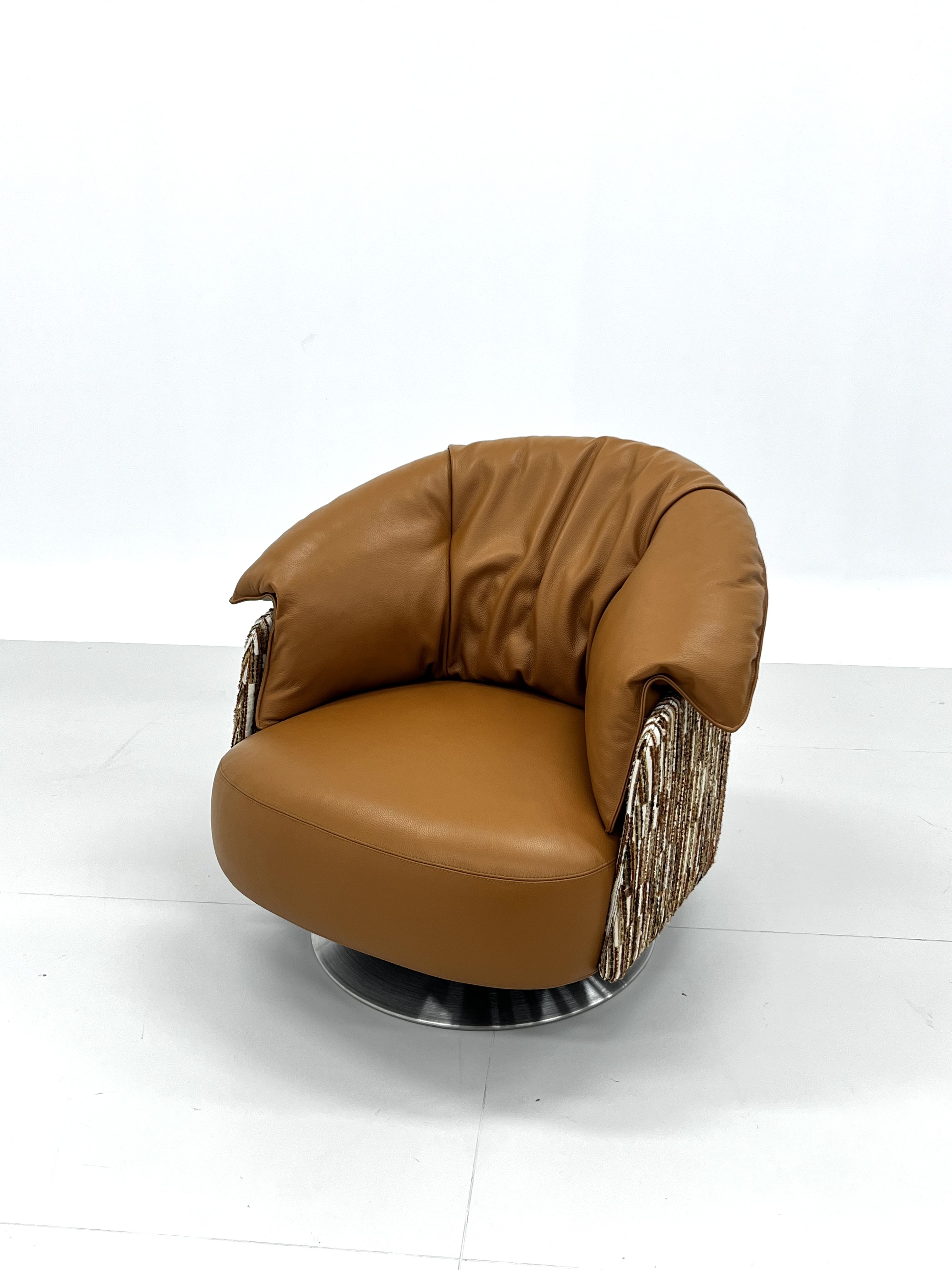 Italian design accent chairs