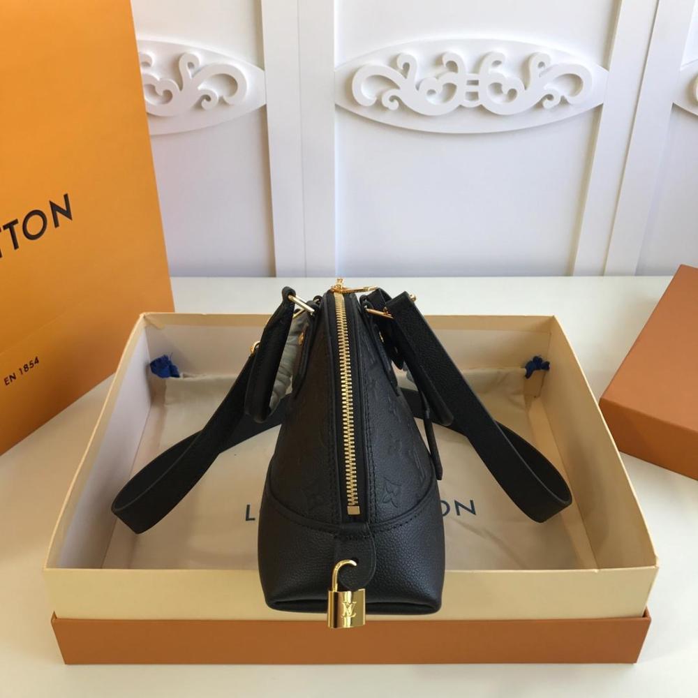 Alma Louis Vuitton cm  size 25.0 x 18.0 x 12.0