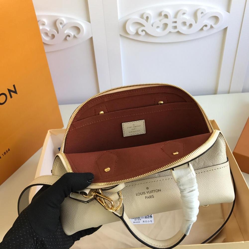 Alma Louis Vuitton cm  size 25.0 x 18.0 x 12.0