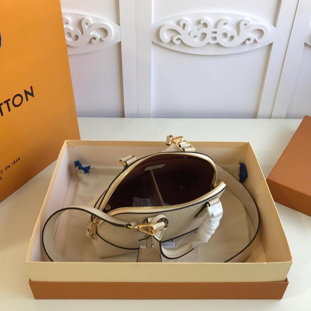Alma Louis Vuitton cm  size 25.0 x 18.0 x 12.0