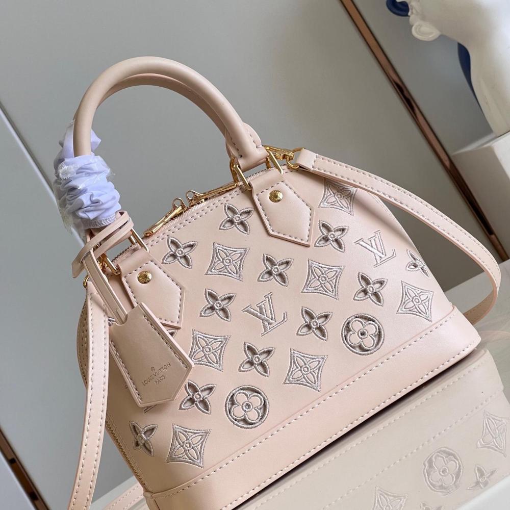 LV  Alma BB M91606