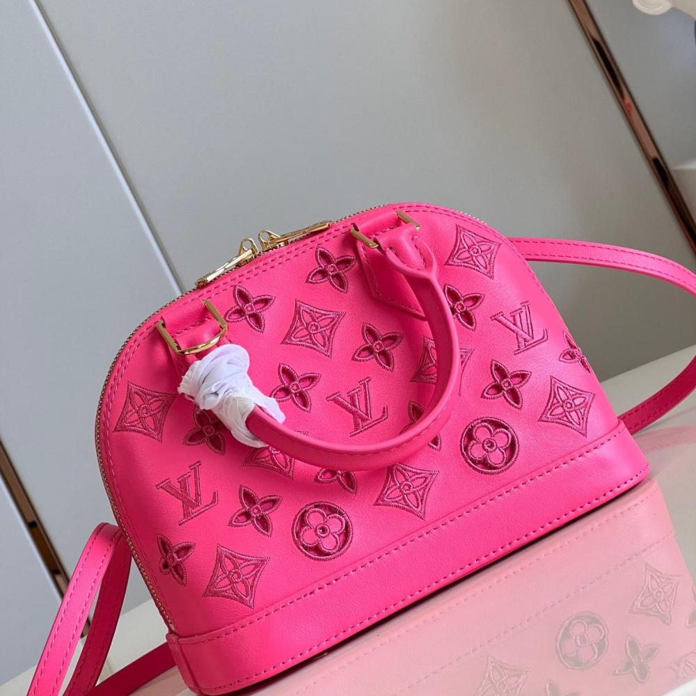 Broderie size 23.5x17.5x11.5
