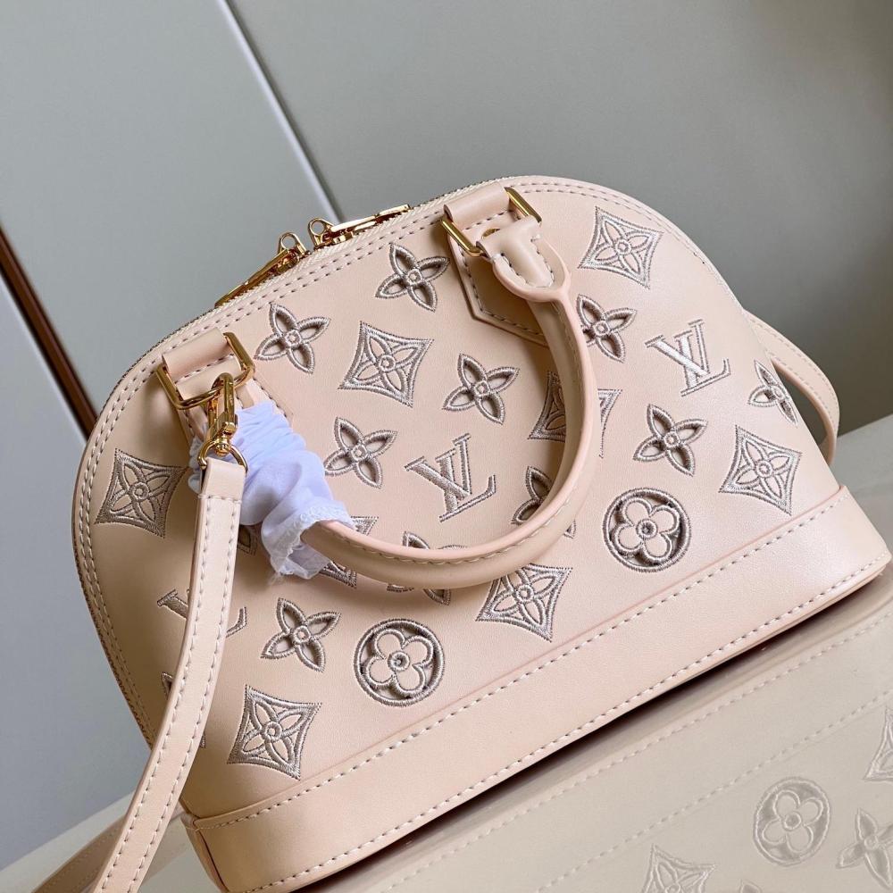 Broderie size 23.5x17.5x11.5