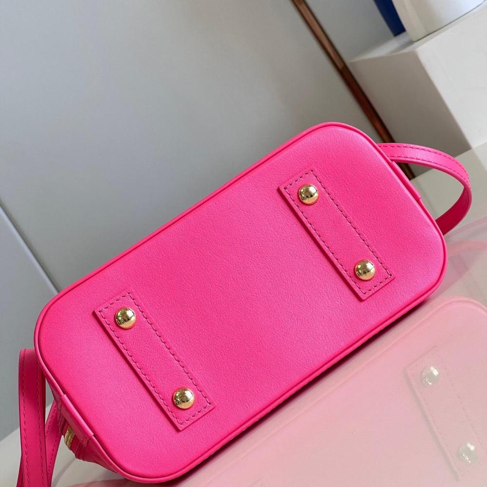 Broderie size 23.5x17.5x11.5