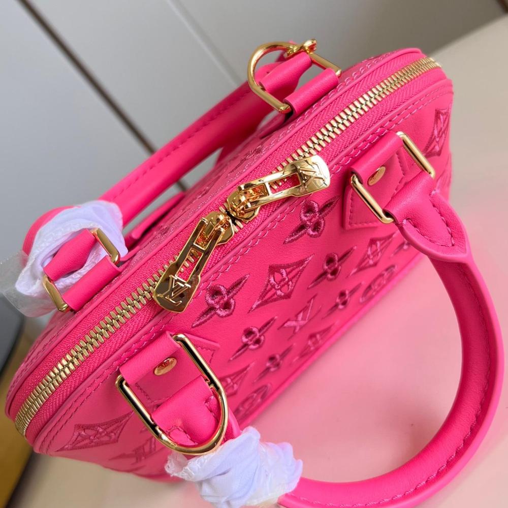 Broderie size 23.5x17.5x11.5