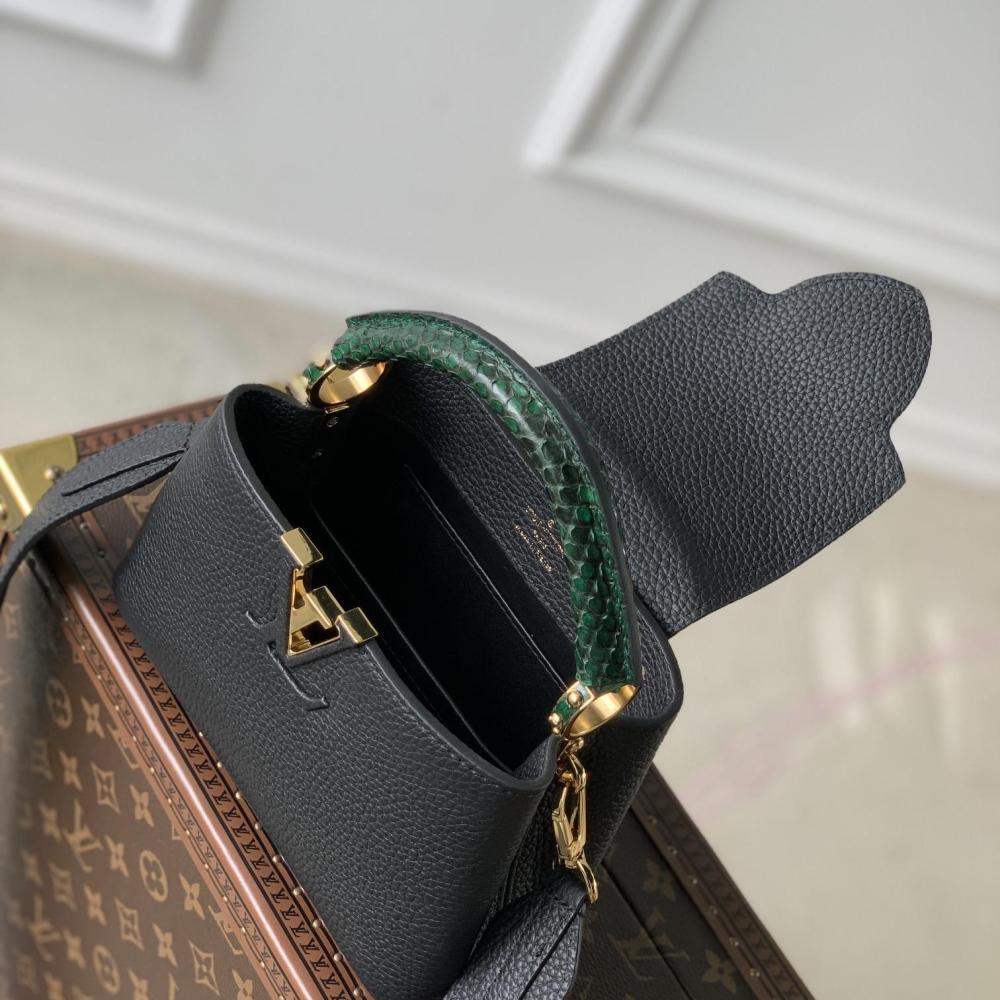 Capucines size cm 27x18x9