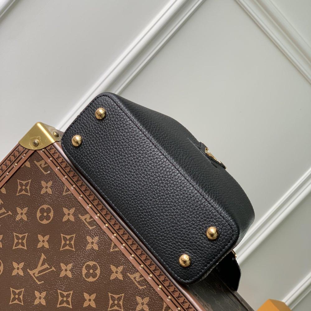 Capucines size cm 21x14x8