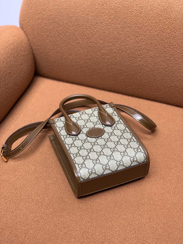 Gucci  size 16*20*7