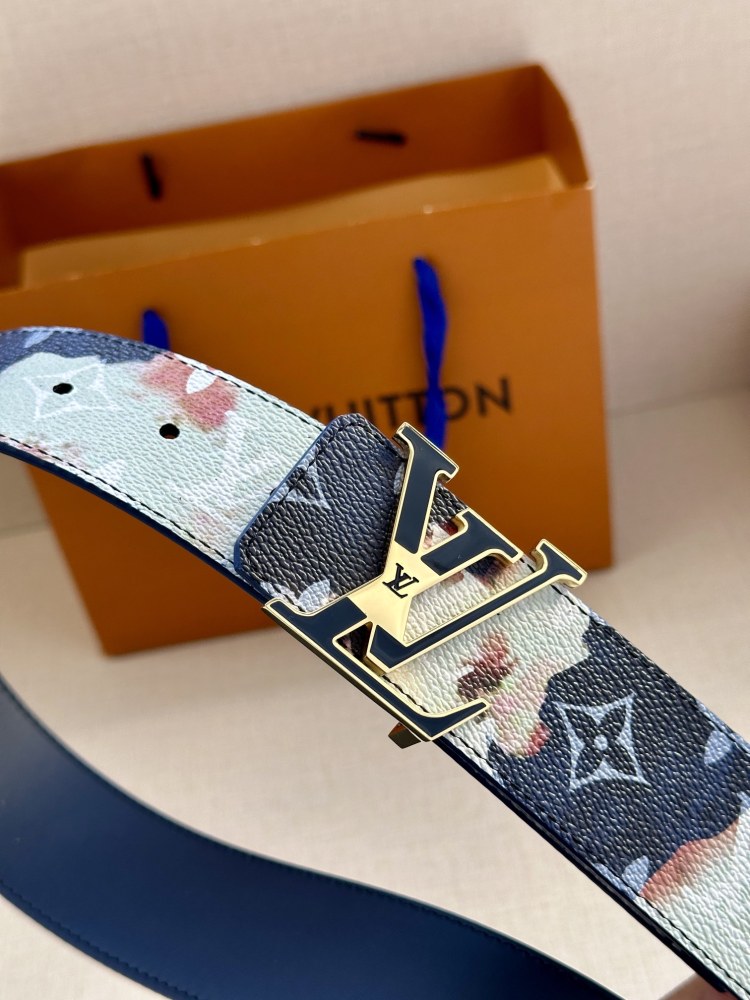 belt LV Initials LV Initiales
