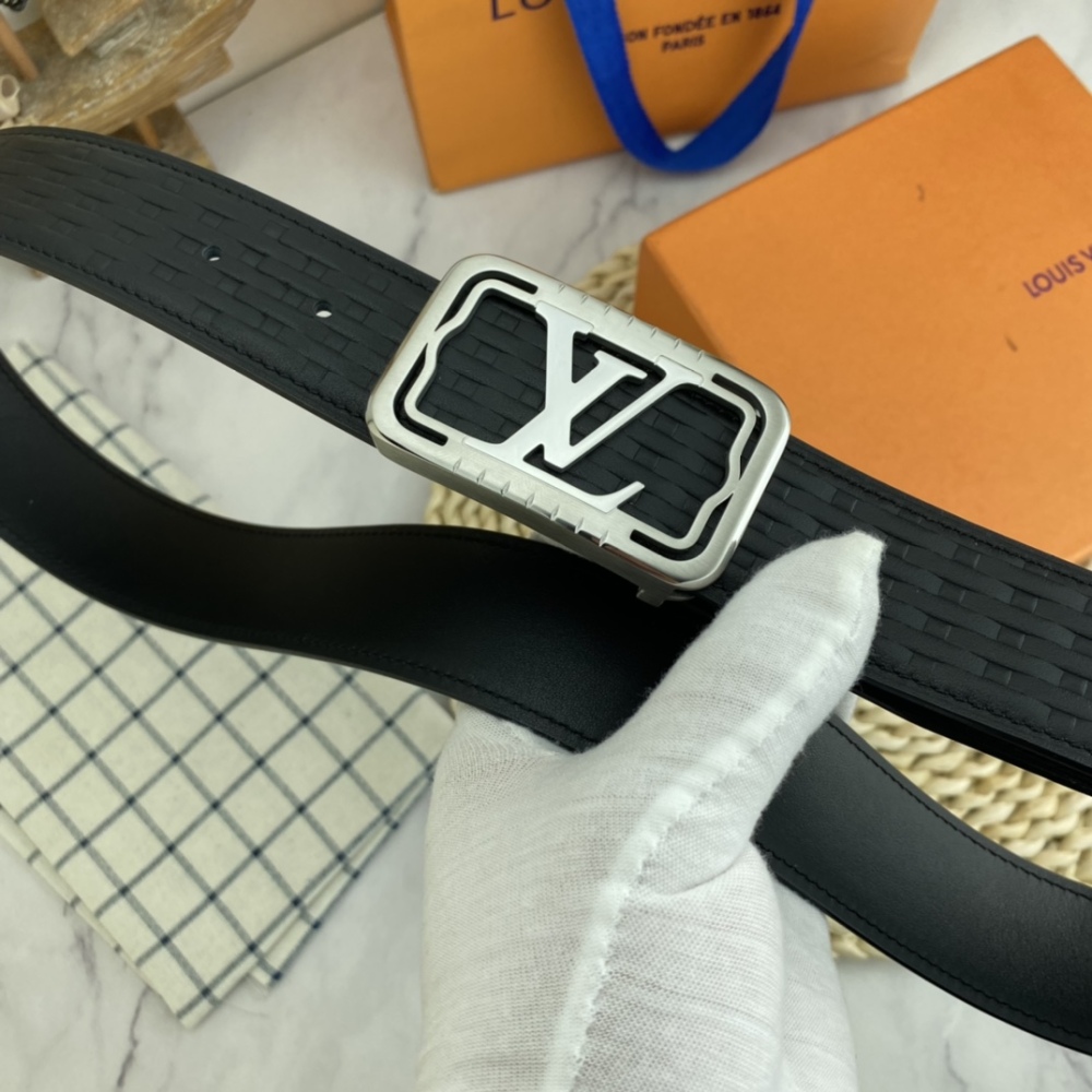 belt LV
