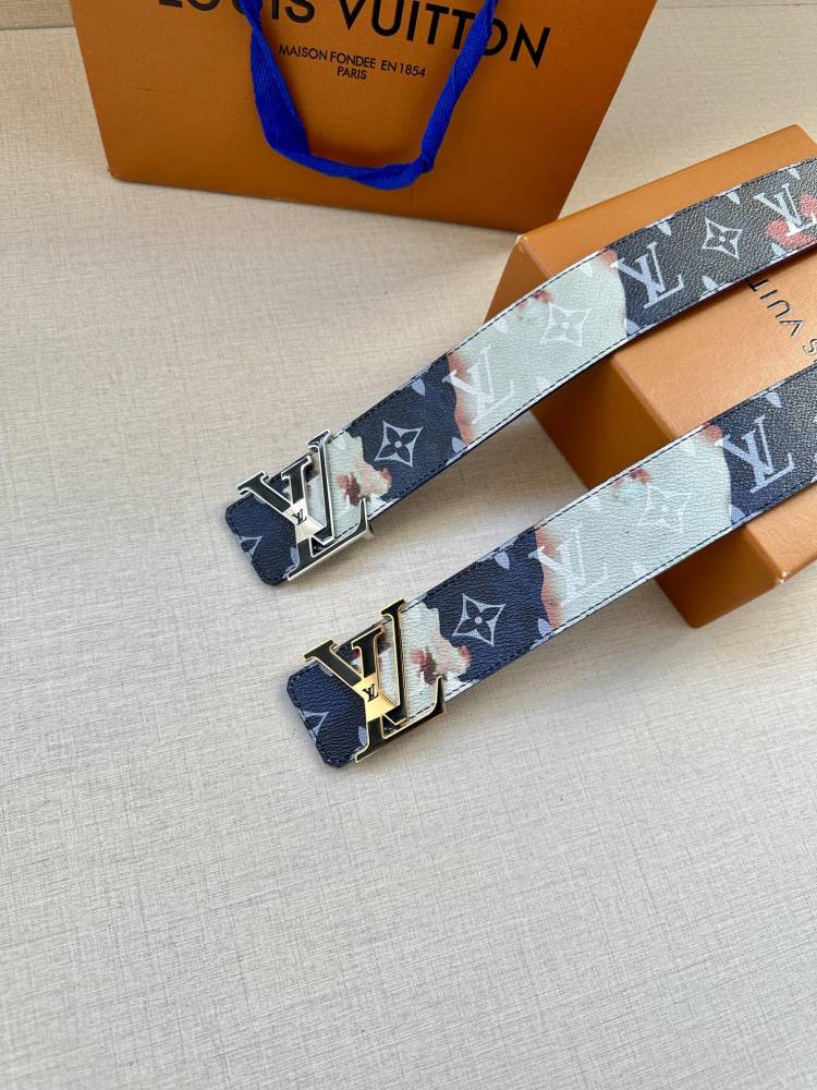 belt LV Initials LV Initiales