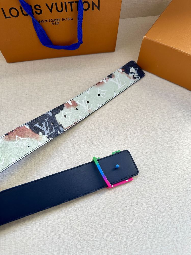 belt LV Initials LV Initiales