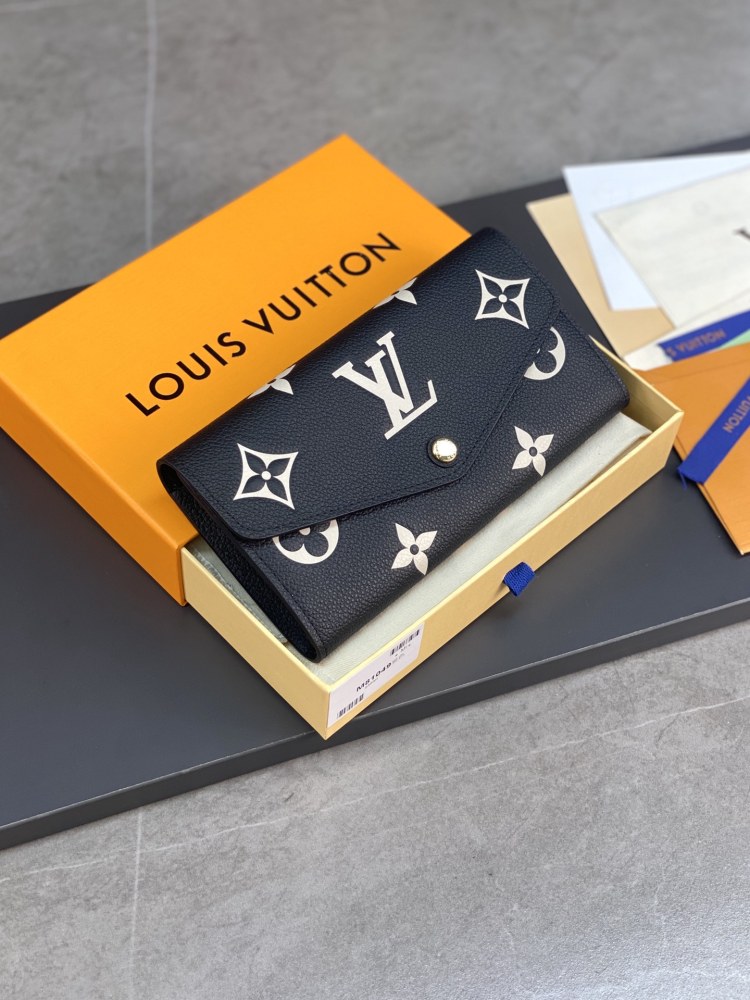 LV M81049 Wallets,Card Packs,