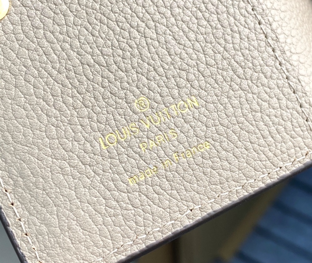 size 11x8.5x3.5