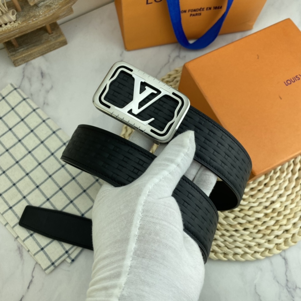 belt LV