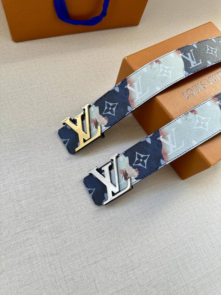 belt LV Initials LV Initiales