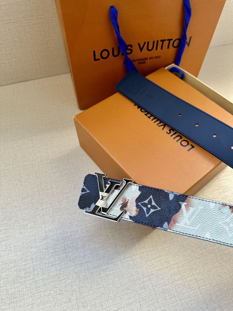 belt LV Initials LV Initiales