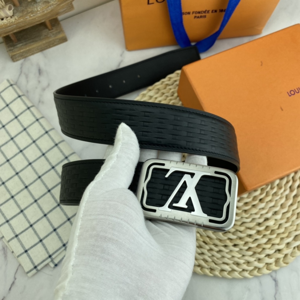 belt LV