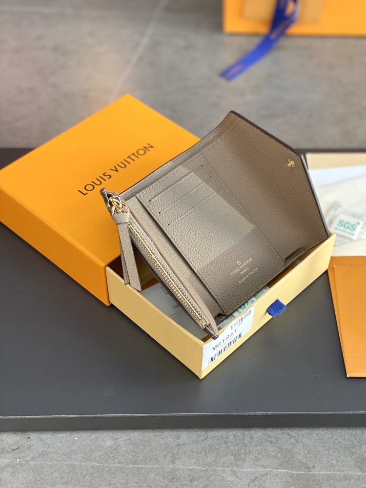LV M81861 Wallets,Card Packs,
