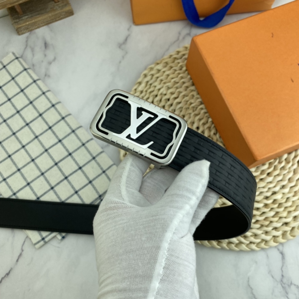belt LV
