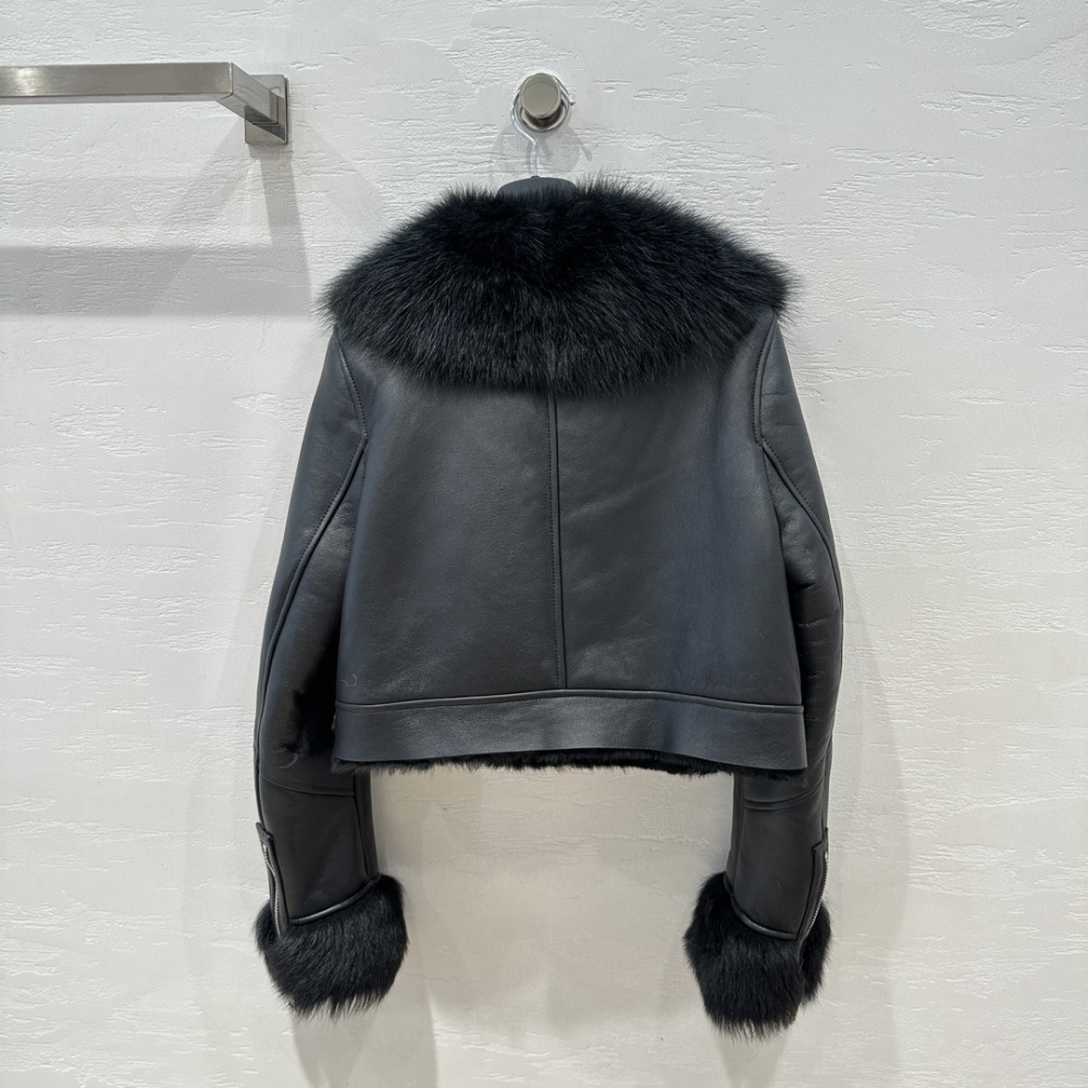 coat AAA top  leather clothing FENDI芬迪外套  原单狠货 皮衣