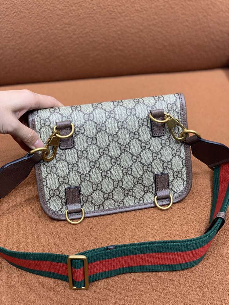 Gucci  size 20*13*2.5