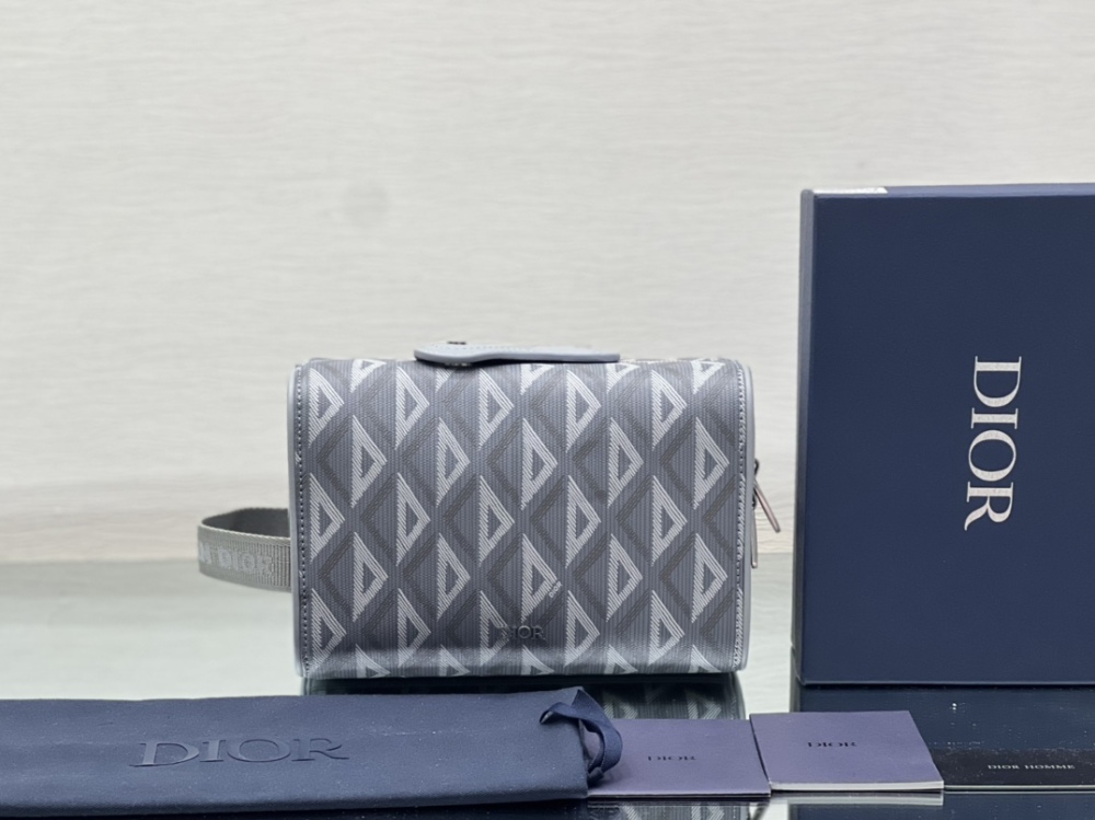 Dior man's CD Dimond Lingot 26
