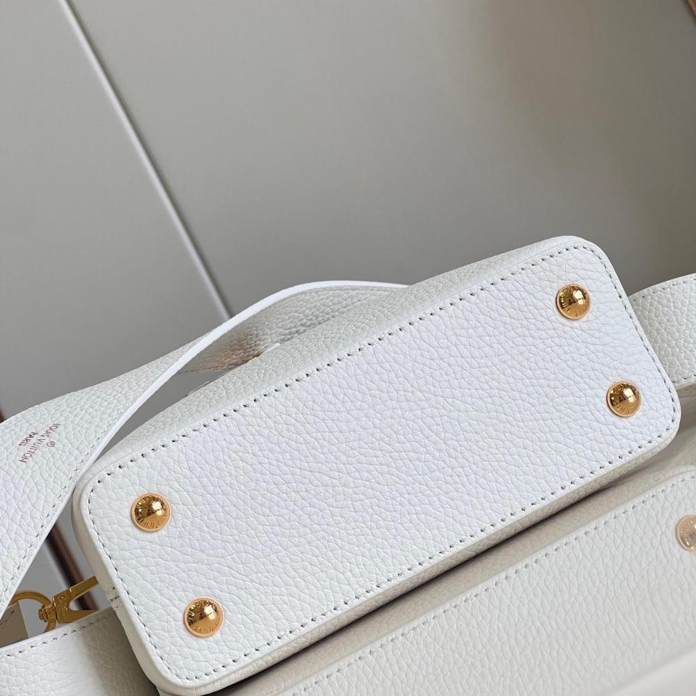 Capucines size cm 21x14x8