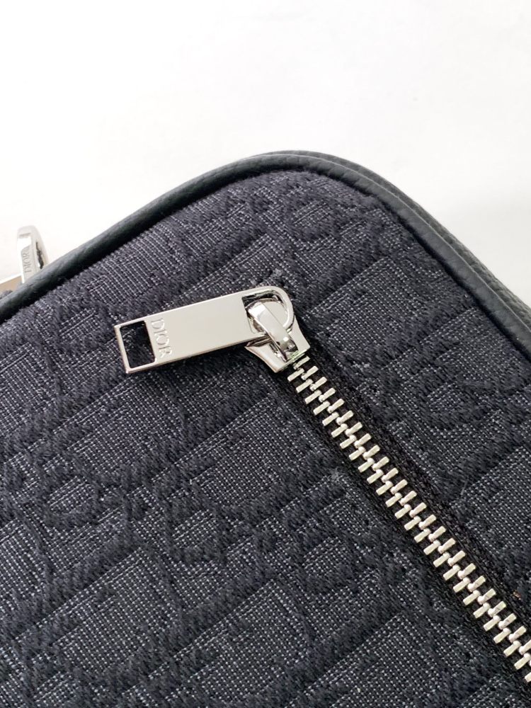 Dior manbag