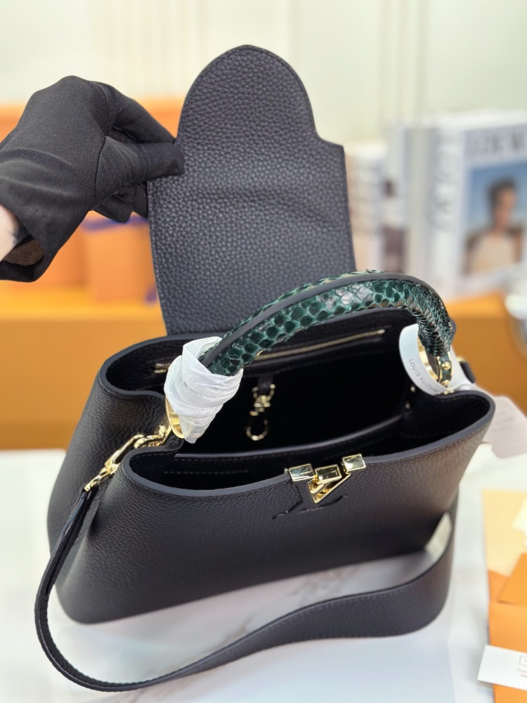 LV Capucines BB M81310 Python Handle black