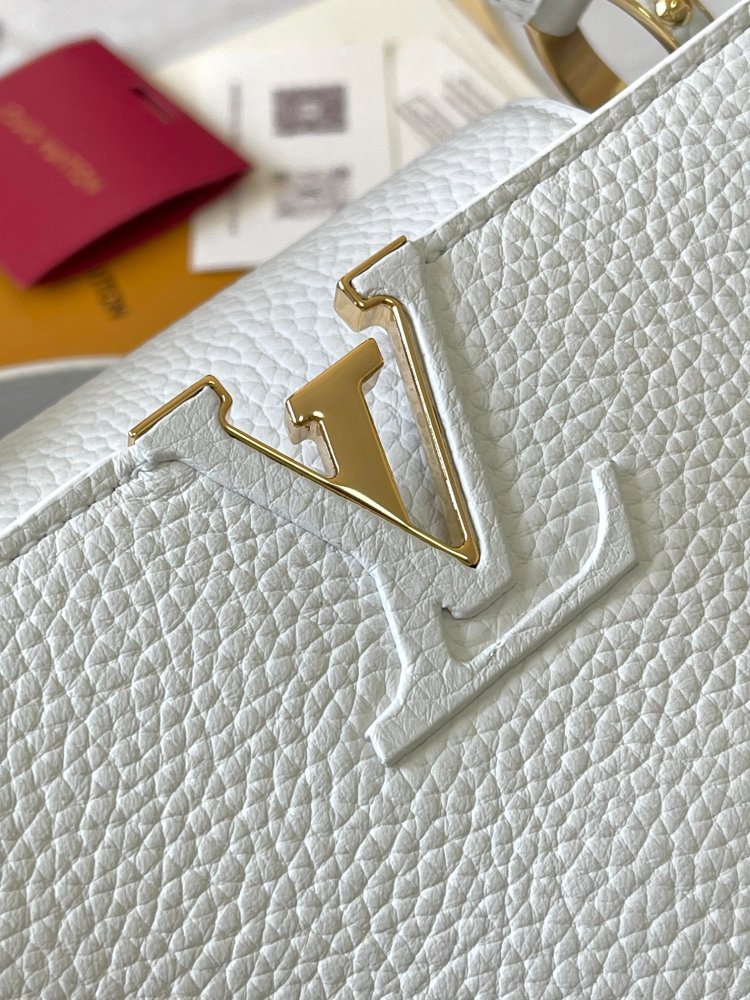 LV Capucines